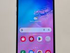 Samsung Galaxy S10e . (Used)