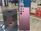 Samsung Galaxy S22 Ultra 12/256gb full box (Used)