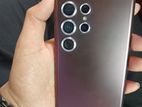 Samsung Galaxy S22 Ultra 12,256 (Used)