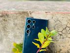 Samsung Galaxy S22 Ultra . (Used)