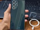 Samsung Galaxy S22 Ultra . (Used)