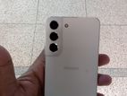 Samsung Galaxy S22 . (Used)