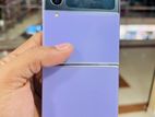 Samsung Galaxy Z Flip 4 8/128 (Used)