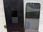 Samsung Galaxy Z Flip 4 (8+256) GB (Used)