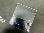 Samsung Galaxy Z Flip 4 (Display Issue) (Used)