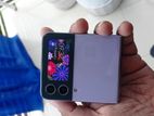 Samsung Galaxy Z Flip 4 . (Used)