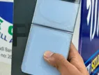 Samsung Galaxy Z Flip 4 . (Used)