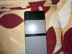 Samsung Galaxy Z Flip3 6/128 (Used)