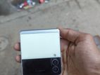 Samsung Galaxy Z Flip3 (Used)