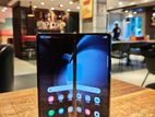 Samsung Galaxy Z Fold 5 12/256GB 5G e-Sim (Used)