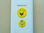 Samsung Guru Music 2 button. (Used)