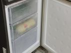 Samsung RB21 218 Liter forst fridge needs to sell..