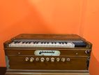 Scale Changer Harmonium