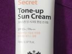 Secret tone-up sun cream