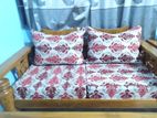 Segun kath er sofa
