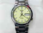 Seiko 5 automatic 21 Jewels Watch with transparent back made japan