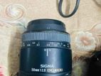 Sigma 50mm f 1:2.8DG macro lance