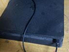 Play Station 4 slim