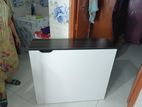 selling a reading table