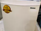 Sharp 50 Liter refrigerator ডিপ আছে
