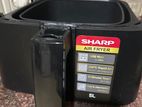 sharp air fryer, 1450 watt, 200 'c Rapid air, 60 minnutes Timer