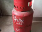 সিলিন্ডার গ্যাসের বোতল বিক্রয় করা হবে।