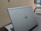 ** silver color g6 @i5 8th Gen*256GB SSD 8GB RAM* 13.3'' screen