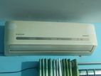Singer Ac (indoor + Outdoor Unit সহ) বিক্রি হবে”