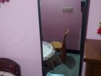 সিঙ্গেল বোডের ড্রেসিং টেবিল।