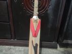 Slazenger V100 cricket bat