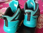 Sneakers sell