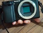 Sony 6300 mirrorless camera with original bettry 2pices