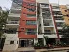 Spacious Ready Flat Sale in Banani