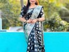 সফট সিল্ক ইন্ডিয়ান ইন্সপায়ার্ড বেনারসি কাতান শাড়ি