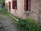 স্টেডিয়াম পাড়ায় টিনশেড বাড়িসহ ৪ কাঠা জমি বিক্রি হবে