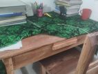 Study table /Table