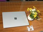 Surface laptop i5 7th 8gb 128ssd