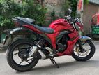 Suzuki Gixxer . 2015