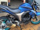 Suzuki Gixxer . 2016