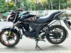 Suzuki Gixxer . 2017