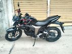 Suzuki Gixxer . 2023
