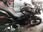 Suzuki Gixxer . 2017