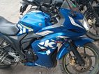 Suzuki Gixxer . 2017