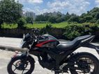 Suzuki Gixxer . 2020