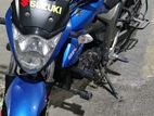 Suzuki Gixxer . 2019