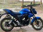 Suzuki Gixxer . 2019