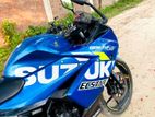 Suzuki Gixxer . 2020