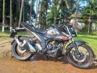 Suzuki Gixxer . 2021