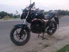 Suzuki Gixxer . 2014