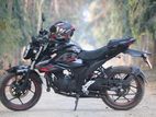 Suzuki Gixxer . 2023